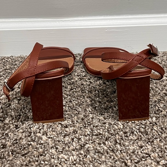 GABRIELLE UNION Kakra Single Band Sandals Size 8 - Picture 6 of 12